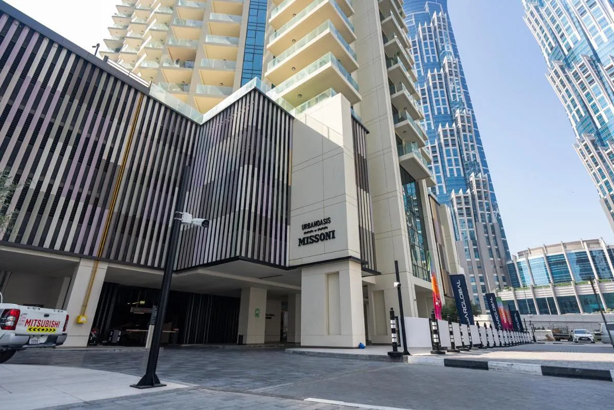 Elegant 2-Bedroom Apartment, Designer Interiors & Luxury Amenities - 2