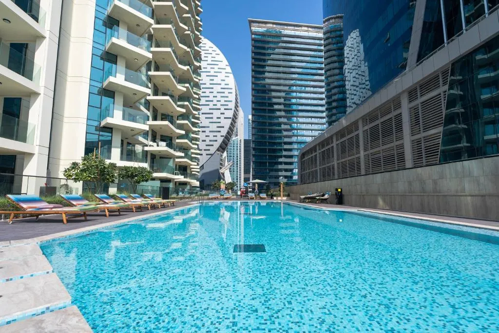 Elegant 2-Bedroom Apartment, Designer Interiors & Luxury Amenities