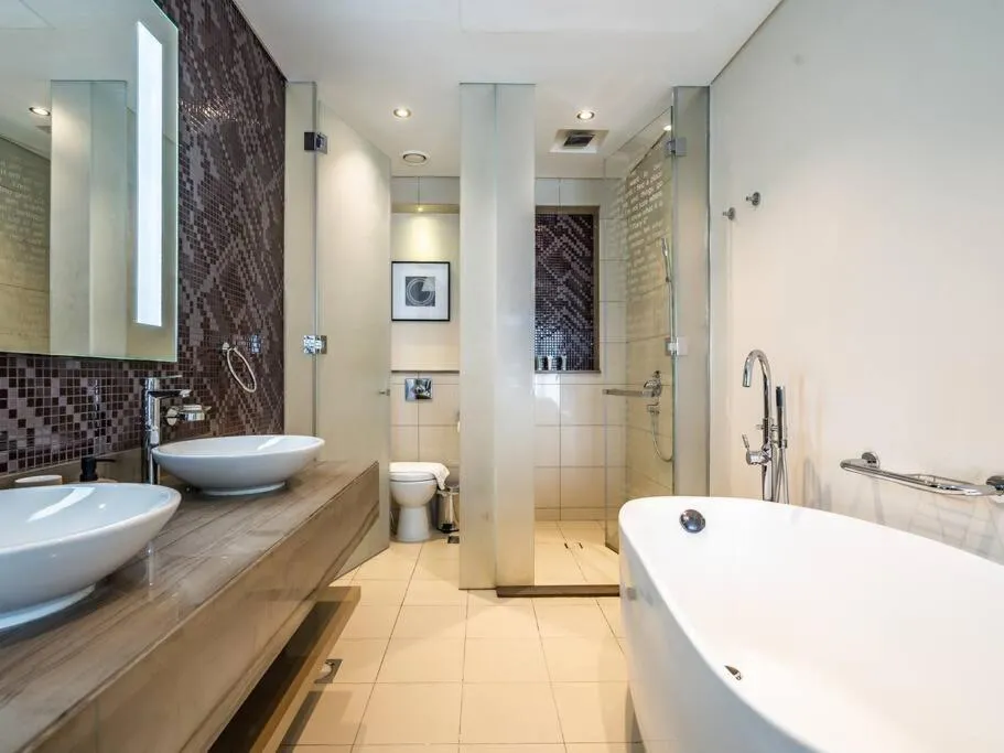 Elegant Escape : 3BHK with Captivating Views - 3