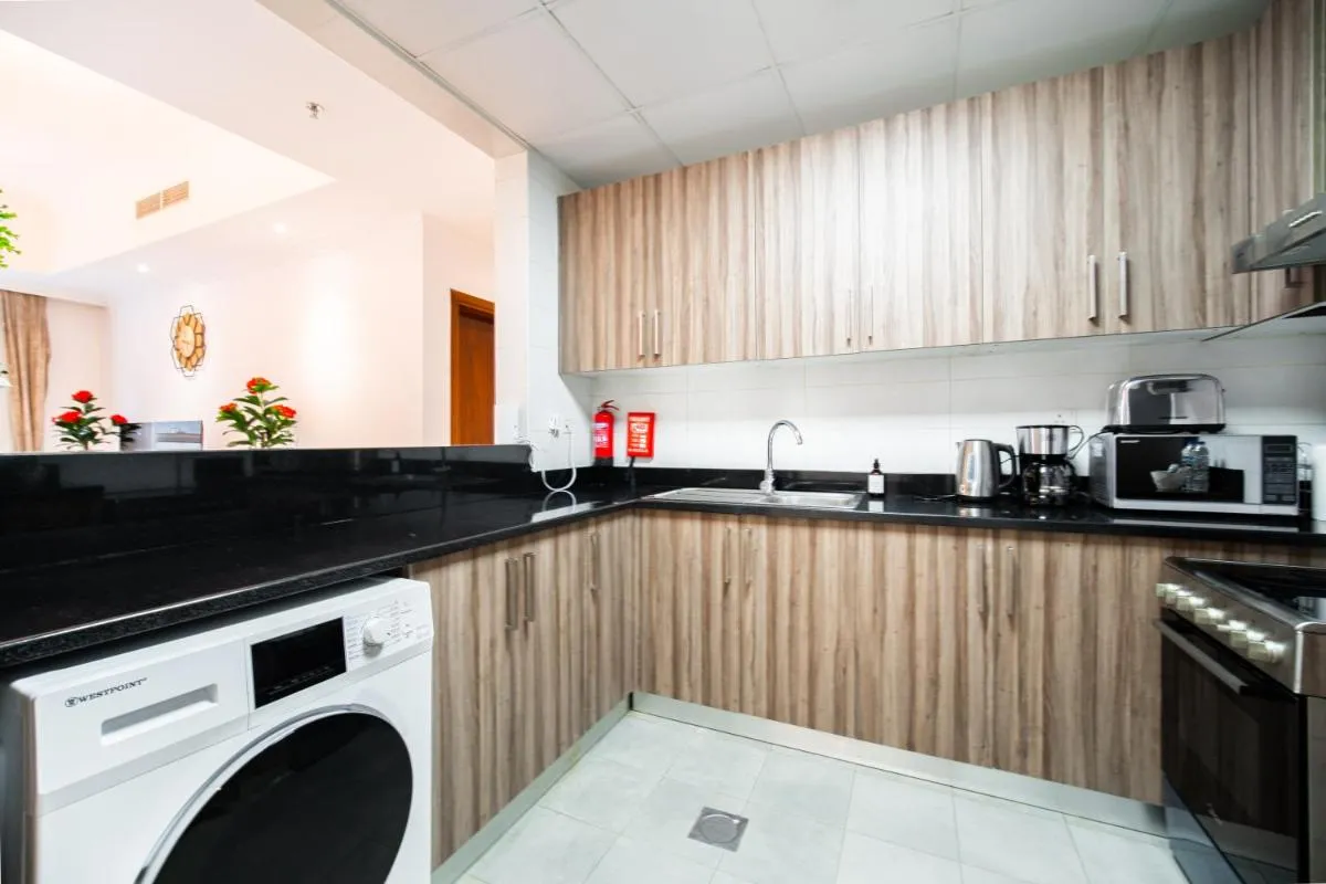 Elegant Escapes – Homely 1B in Dunya Tower - 3