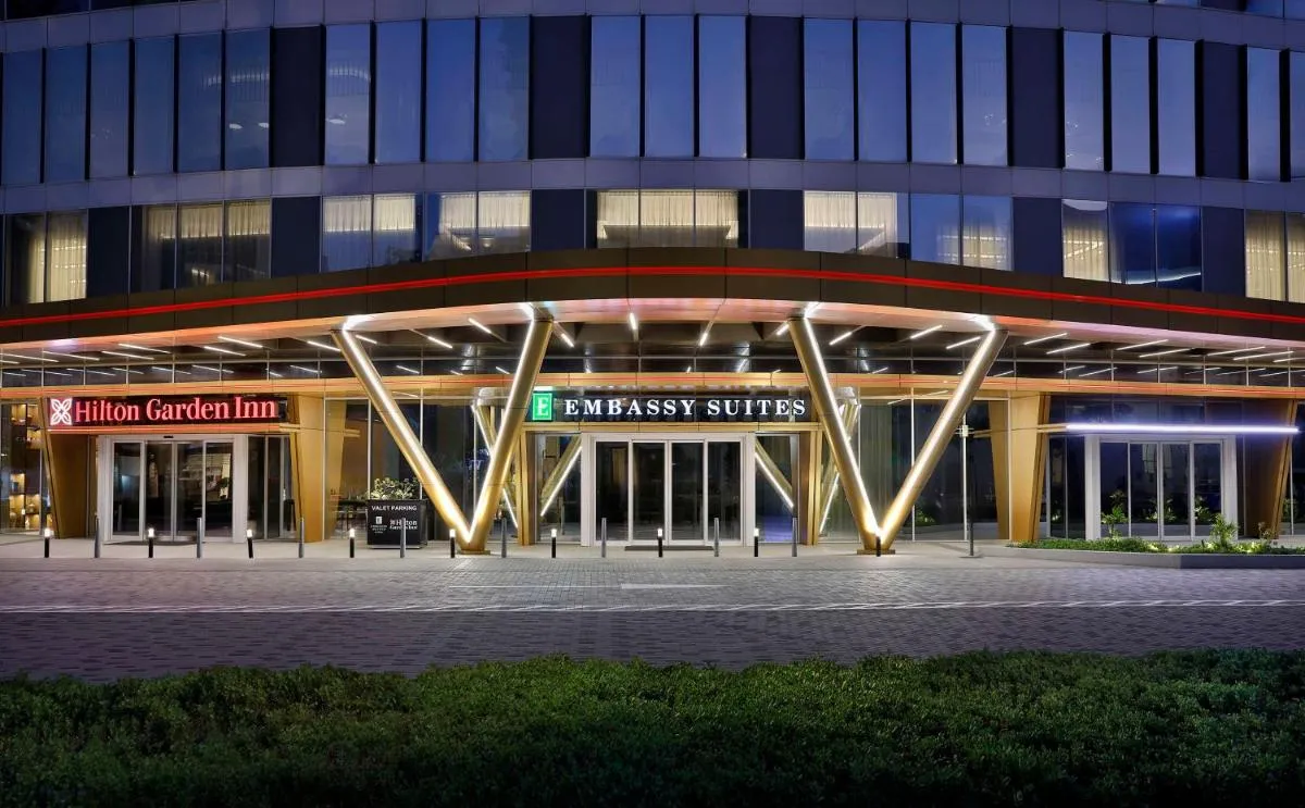 Embassy Suites By Hilton Dubai Business Bay - 2