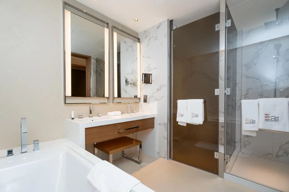 Escape24 Luxury 2BR High Floor Address Residence Downtown Brand new and Spacious Apt Dubai - 2