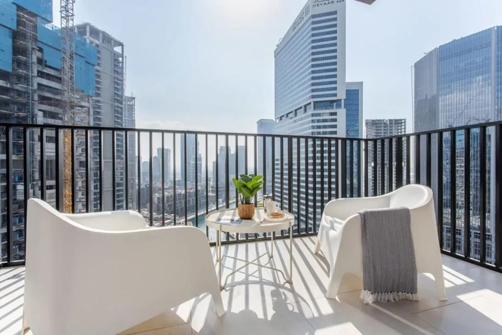 Frank Porter – Ahad Residences