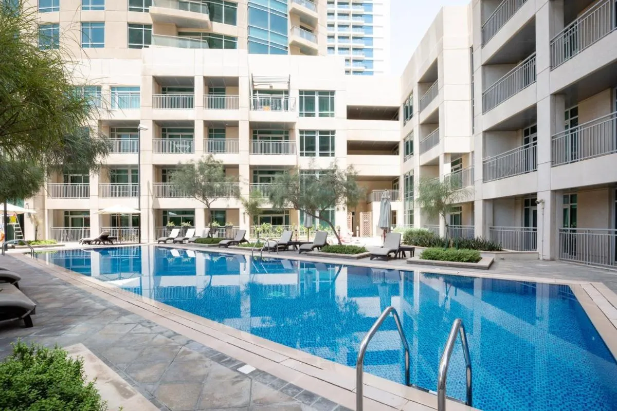 Frank Porter – Burj Views - 2