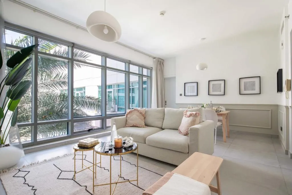 Frank Porter – The Lofts