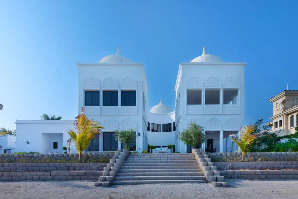 Frond K, Beachfront Signature Villas, Palm Jumeirah – Mint Stay - 2