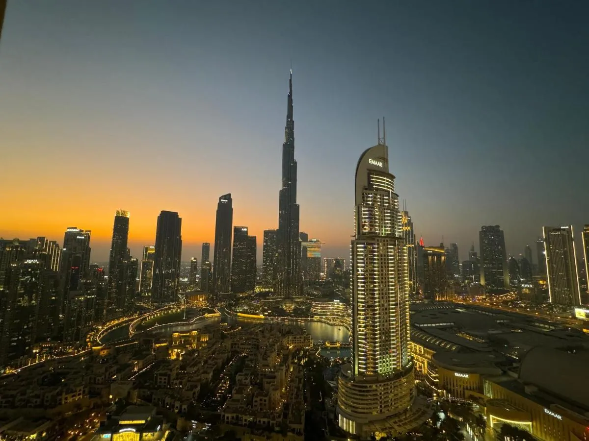 Full Burj Khalifa Fountain View - 2