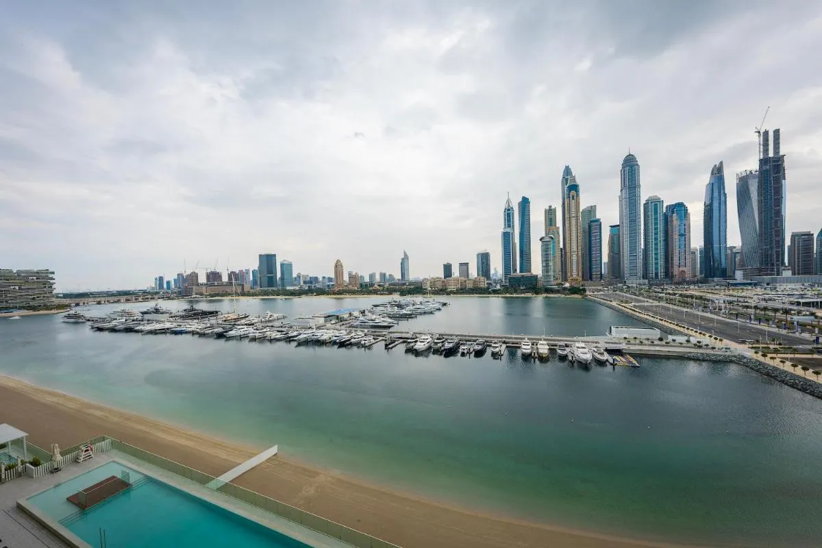 Glamorous 3BR with Marina view - 2
