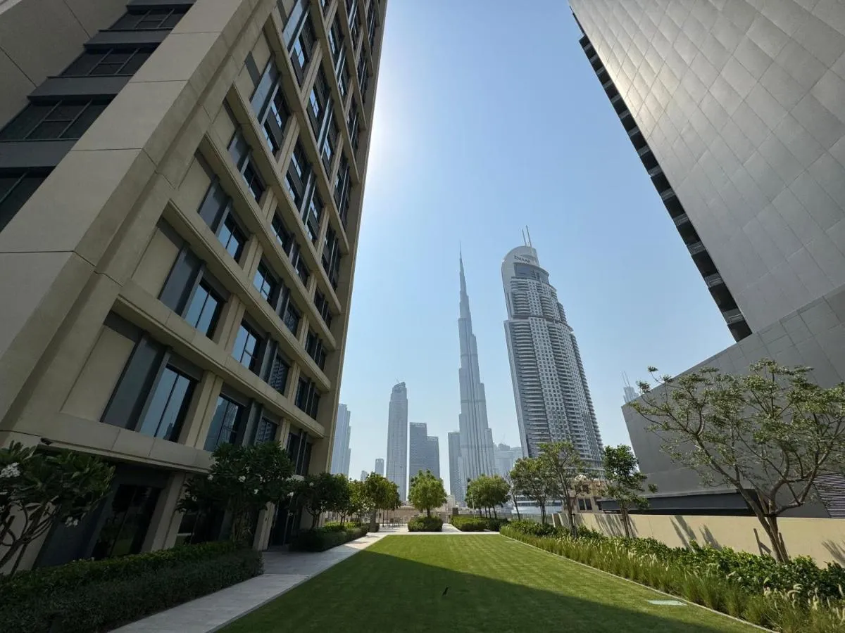 Gorgeous 2BR Apartment at Burj Royale DowntownDubai - 2