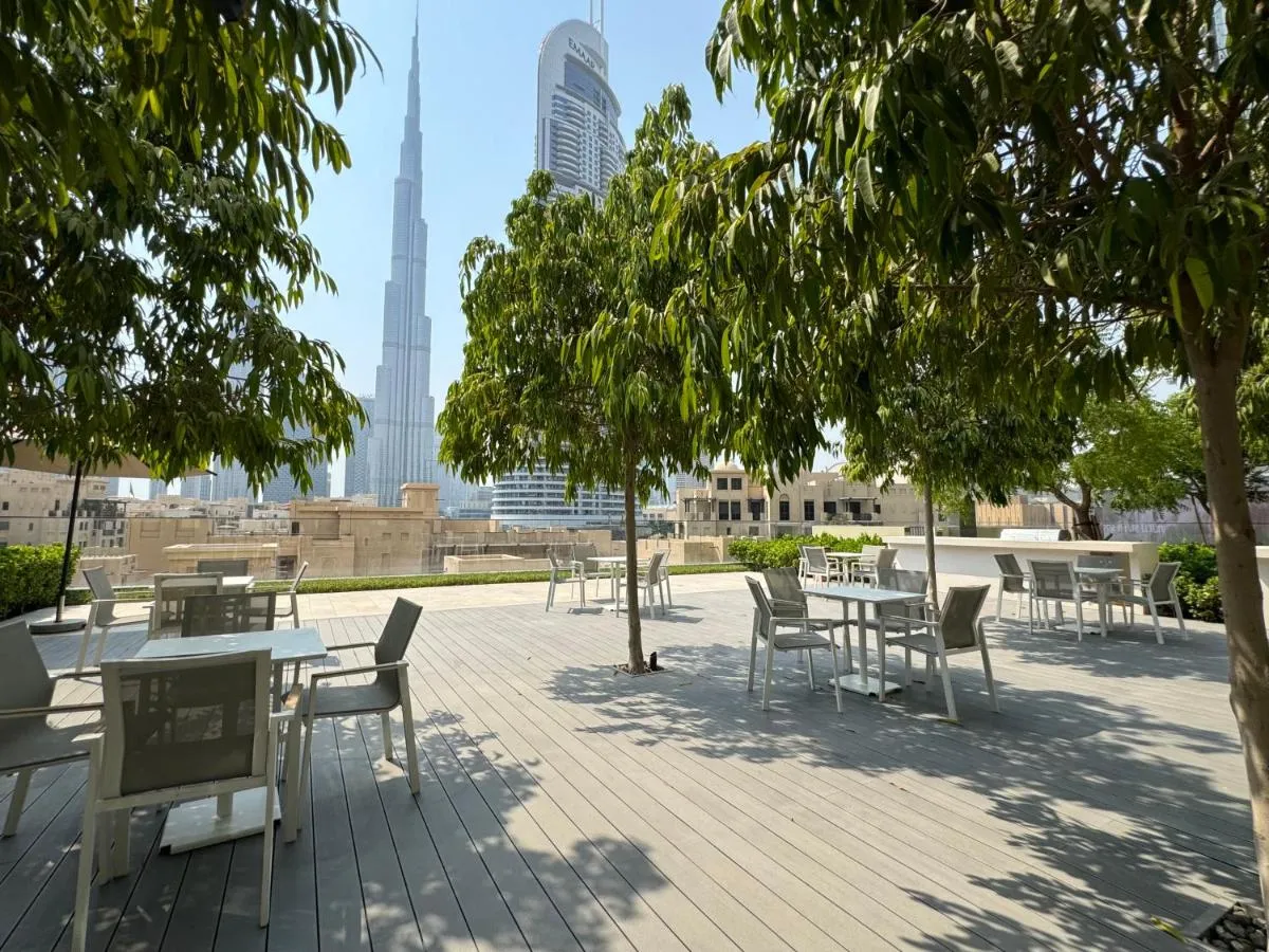 Gorgeous 2BR Apartment at Burj Royale DowntownDubai - 3