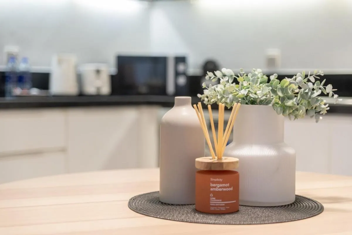 GuestReady – Minimalist Modern in Business Bay - 3