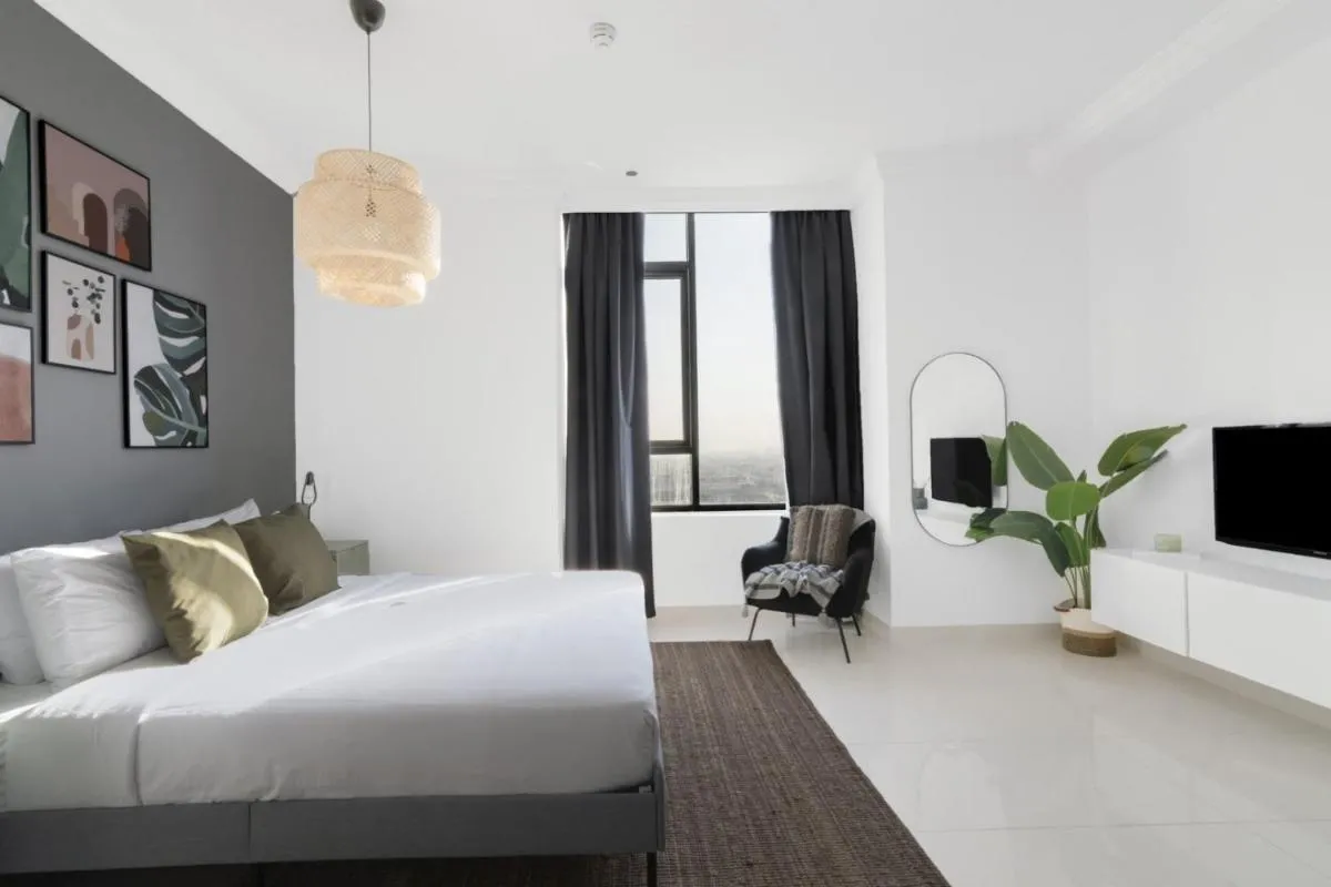 GuestReady – Modern Grey with Pool and Gym - 3
