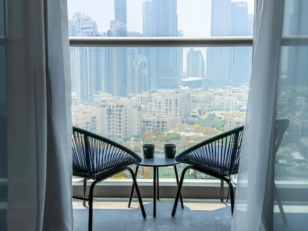 High Floor Burj Khalifa View 1BR – Business Bay