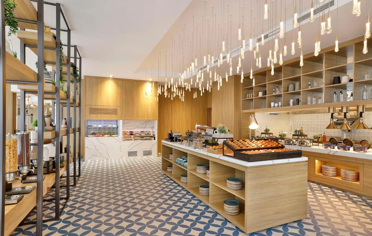 Hilton Garden Inn Dubai Business Bay - 3