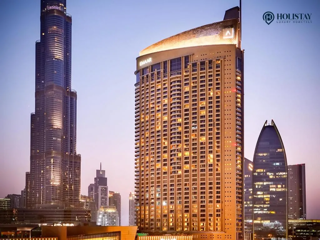 Holistay Luxury Homes – Burj khalifa view – Direct Access Dubai Mall