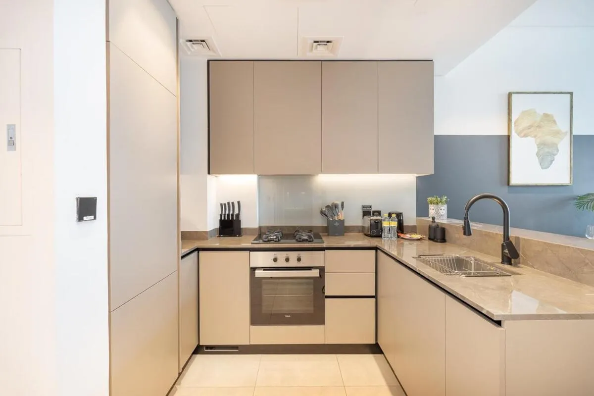 Homey 1-Bedroom apartment in Business Bay with a view of City skyline! - 2