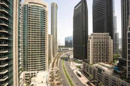 Hospitality Expert LW1302 – D Mall Opera Fountain - 2