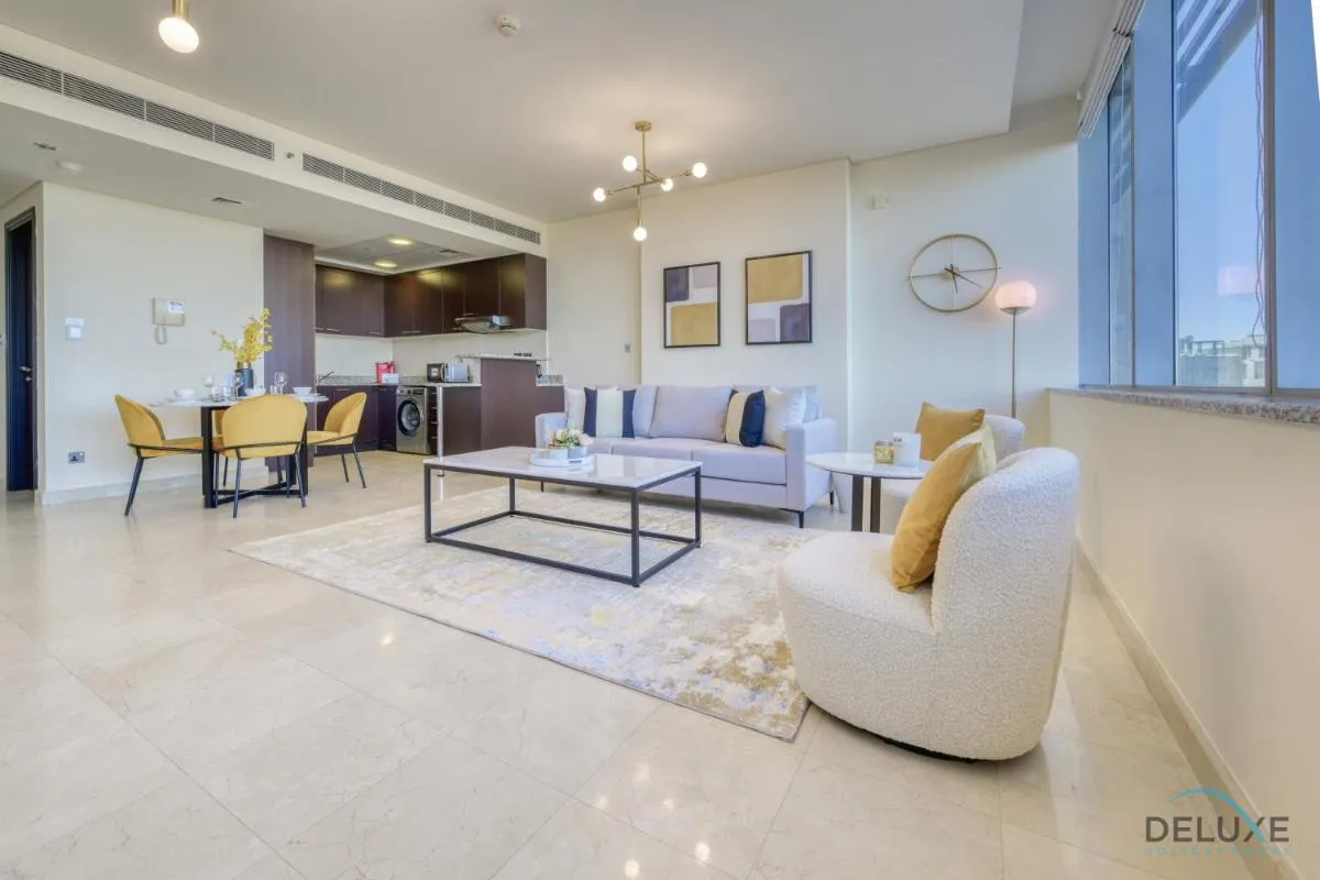 Jubilant 1BR at Sky Gardens DIFC by Deluxe Holiday Homes - 2