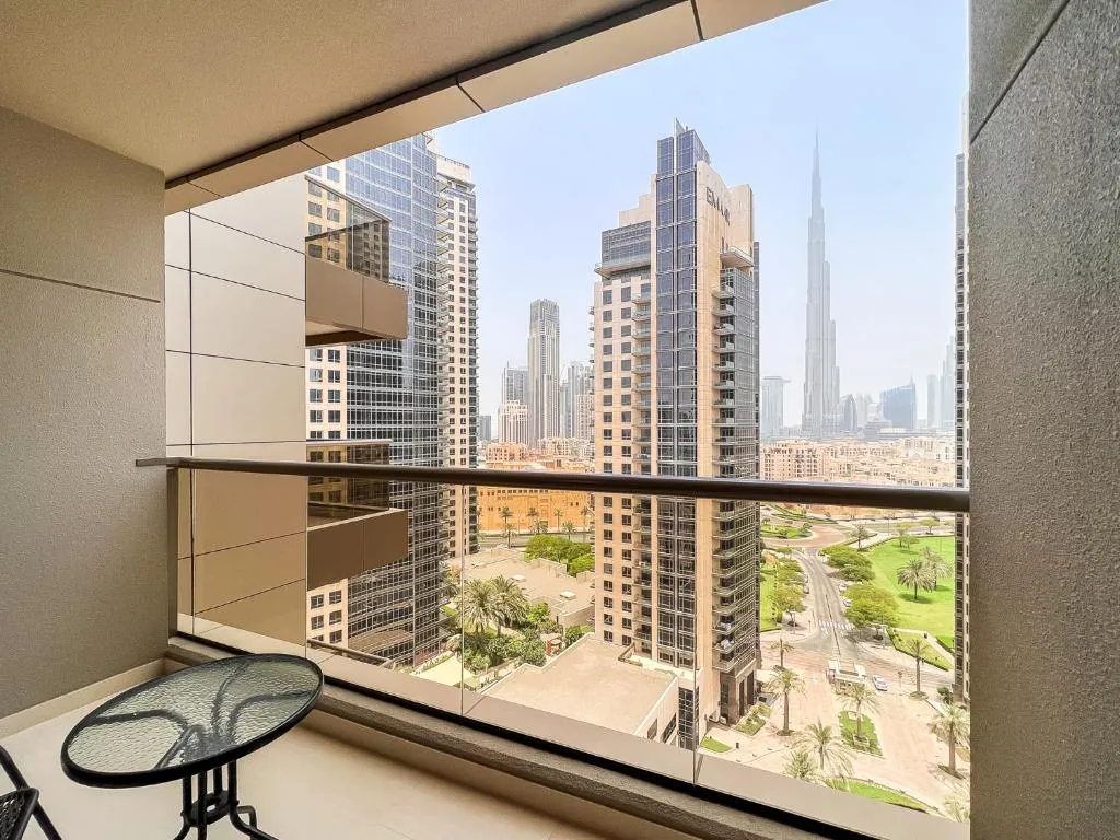Luton Vacation Homes – Elite Downtown Residence Studio, Burj Khalifa View Dubai – 80AB3