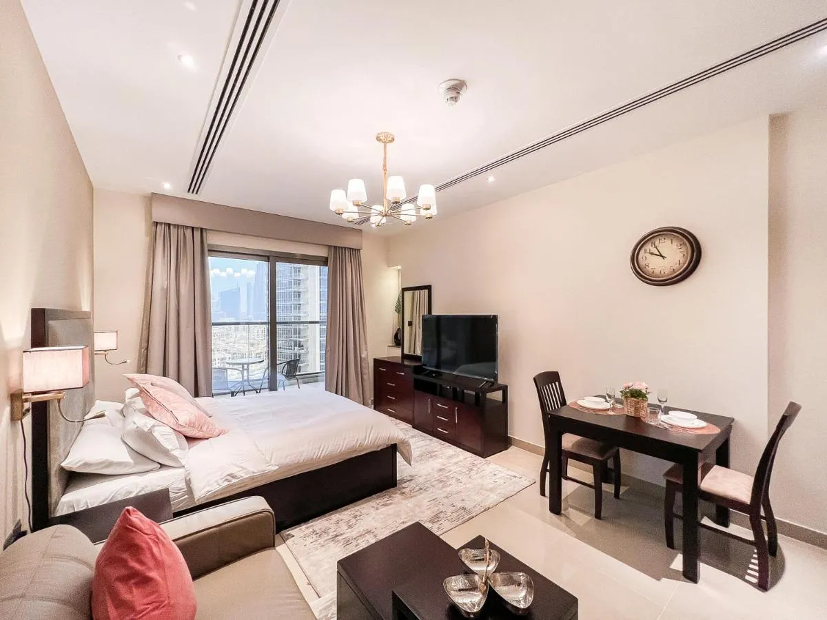 Luton Vacation Homes – Elite Residence Downtown, Burj Khalifa View, Dubai - 3