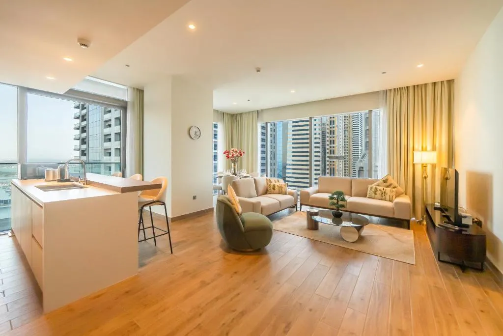 Luton Vacation Homes – Tranquil 2BR Haven in the Heart of Dubai Marina- 28AB04
