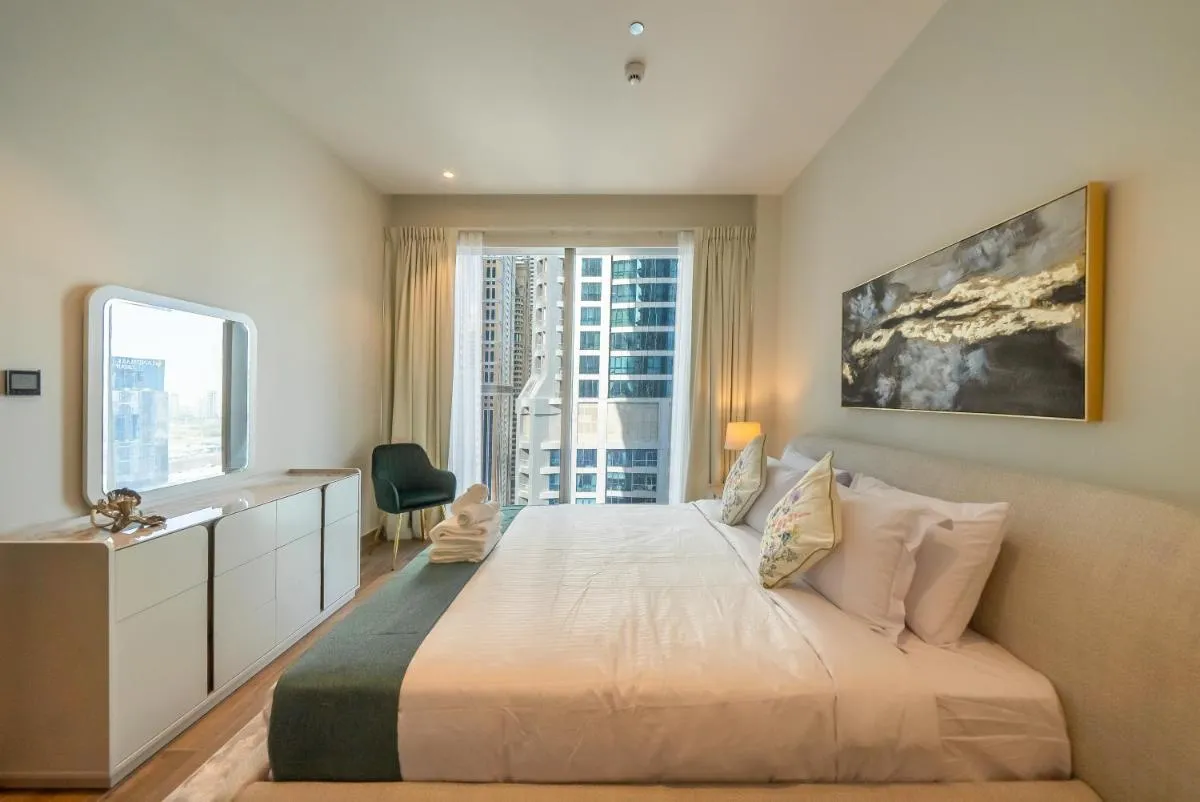 Luton Vacation Homes – Tranquil 2BR Haven in the Heart of Dubai Marina- 28AB04 - 3