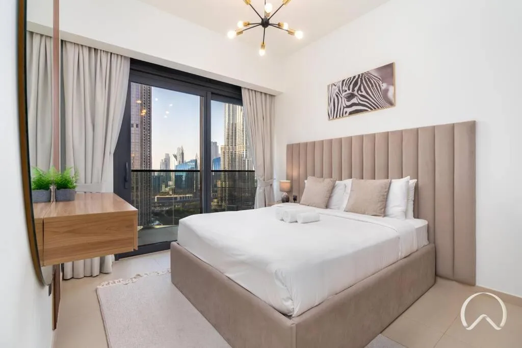 Luxurious 3BR In Act 1 Act 2 with Burj Khalifa View - 2