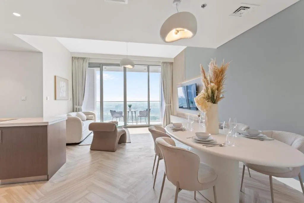 Luxurious Living in a 2 Bedroom at Forte Downtown