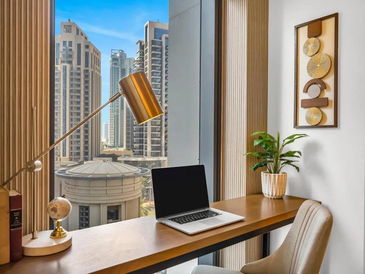 Luxurious & Spacious 2BR l Burj & Fountain Views l Walk to Dubai Mall l Pool l Gym - 3