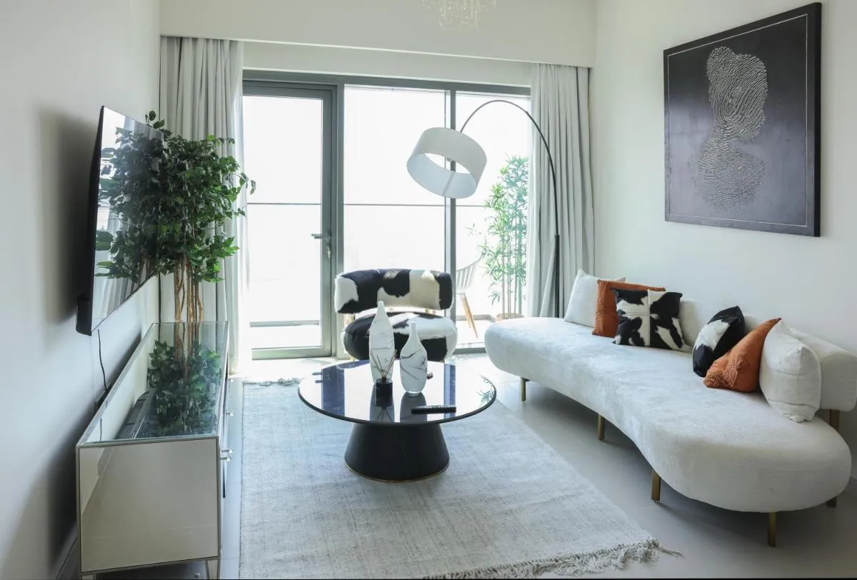 Luxurious & Stylish1Bedroom at Downtown Dubai - 3