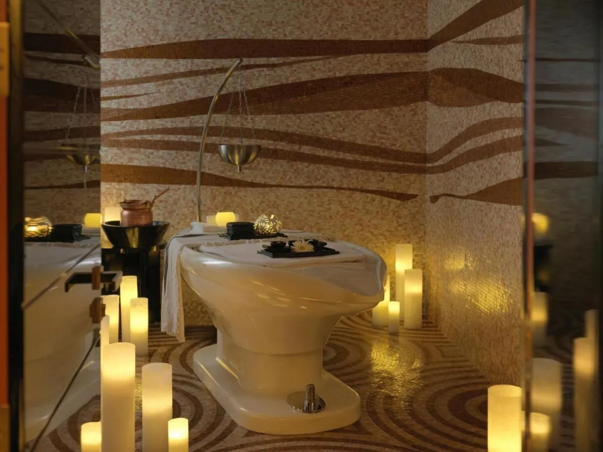 Luxury 1BR With Burj Khalifa View in a 5 star Hotel Facilities – 5 min walk to Dubai Mall - 3