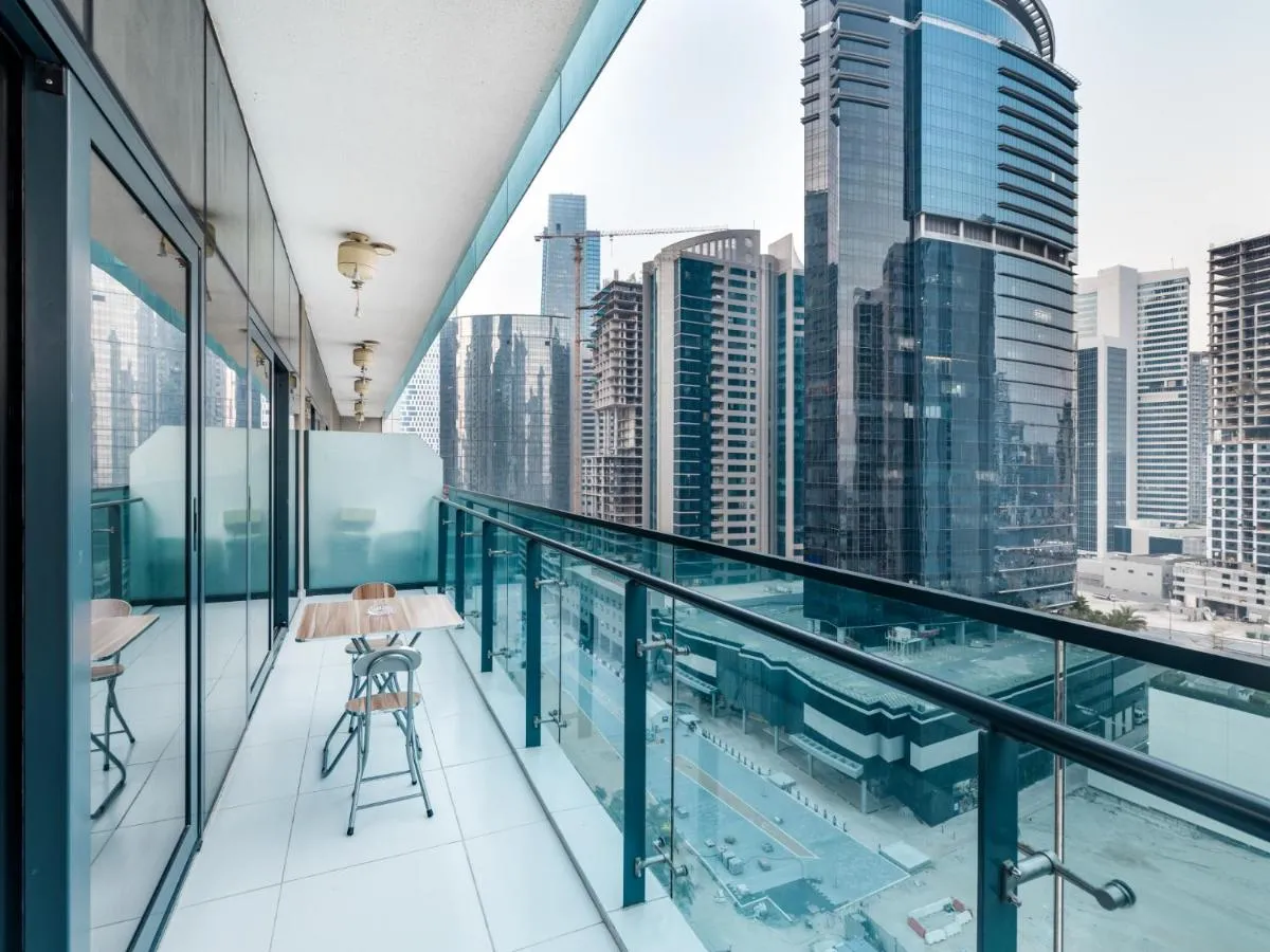 Luxury 1BR at Merano Tower-1211 - 2