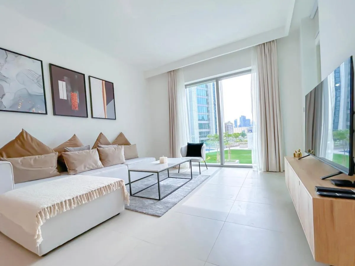 Luxury 2B in Downtown Views with Balcony and Burj View - 2