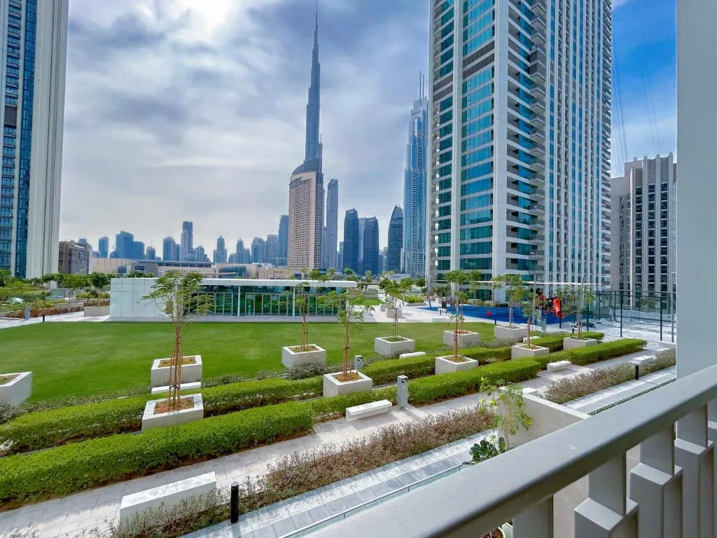 Luxury 2B in Downtown Views with Balcony and Burj View