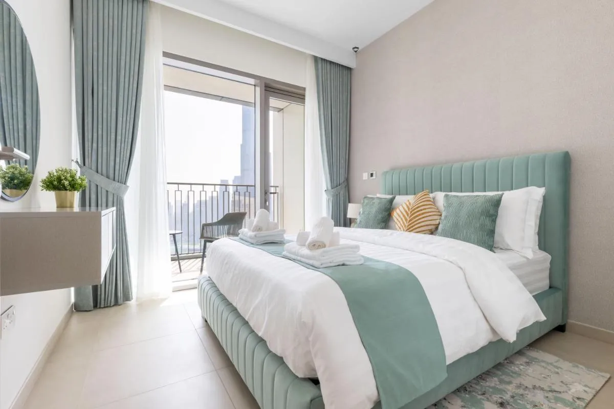 Luxury 3 Bedroom Corner Apartment – Stunning 270 Degrees Views – Burj & Fountain Views! 3 Balconies, 5 Minute Walk to Dubai Mall, Great Gym, Yoga Room - 3