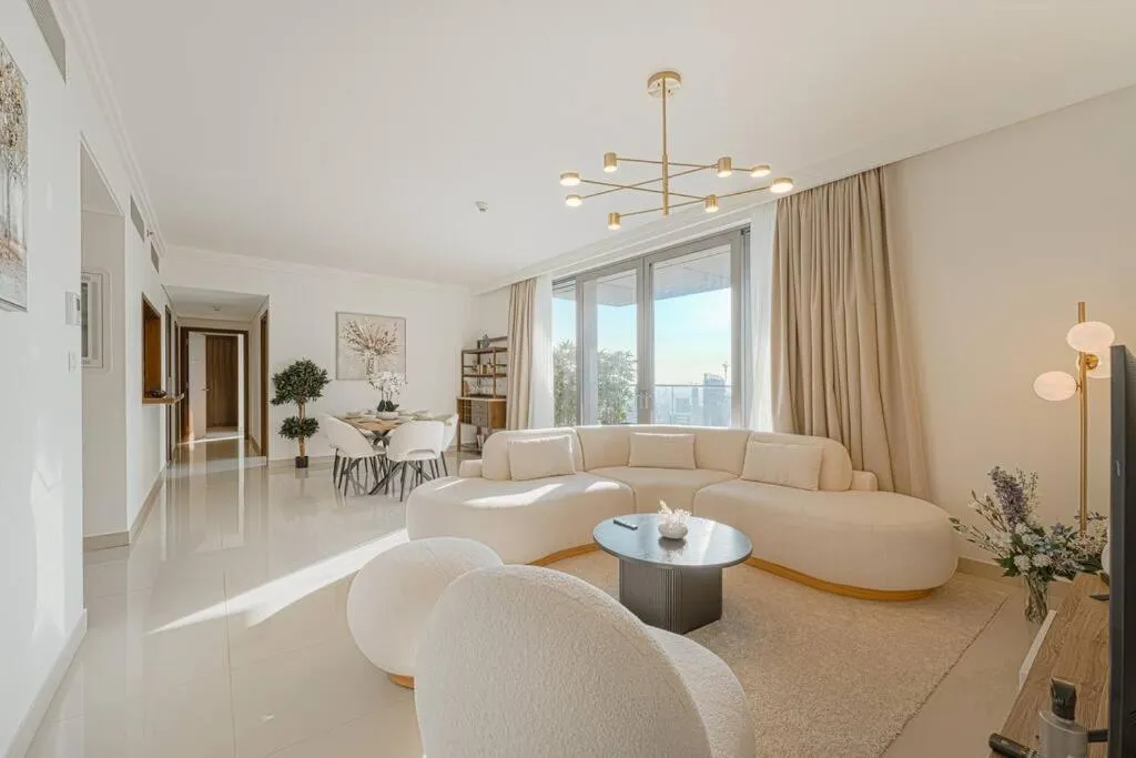 Luxury Burj View Penthouse at Boulevard Point