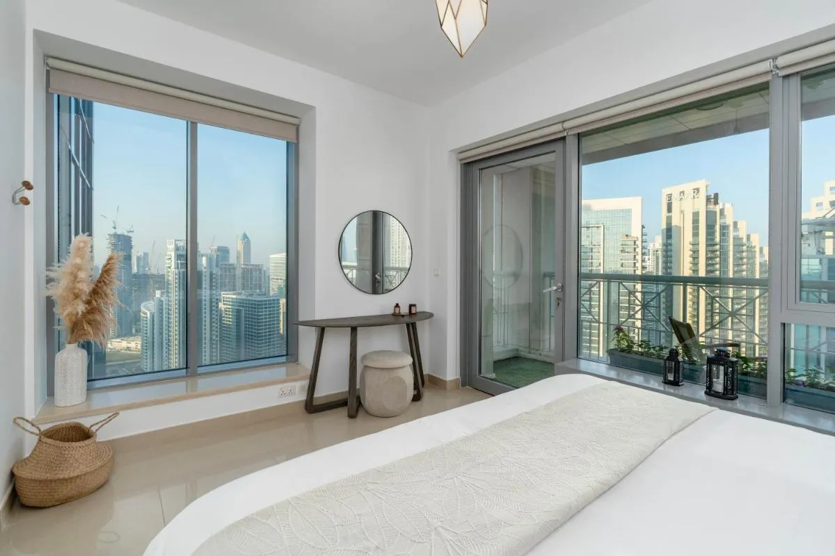 Luxury High Floor 1BR with Full Burj Khalifa View by Auberge - 2