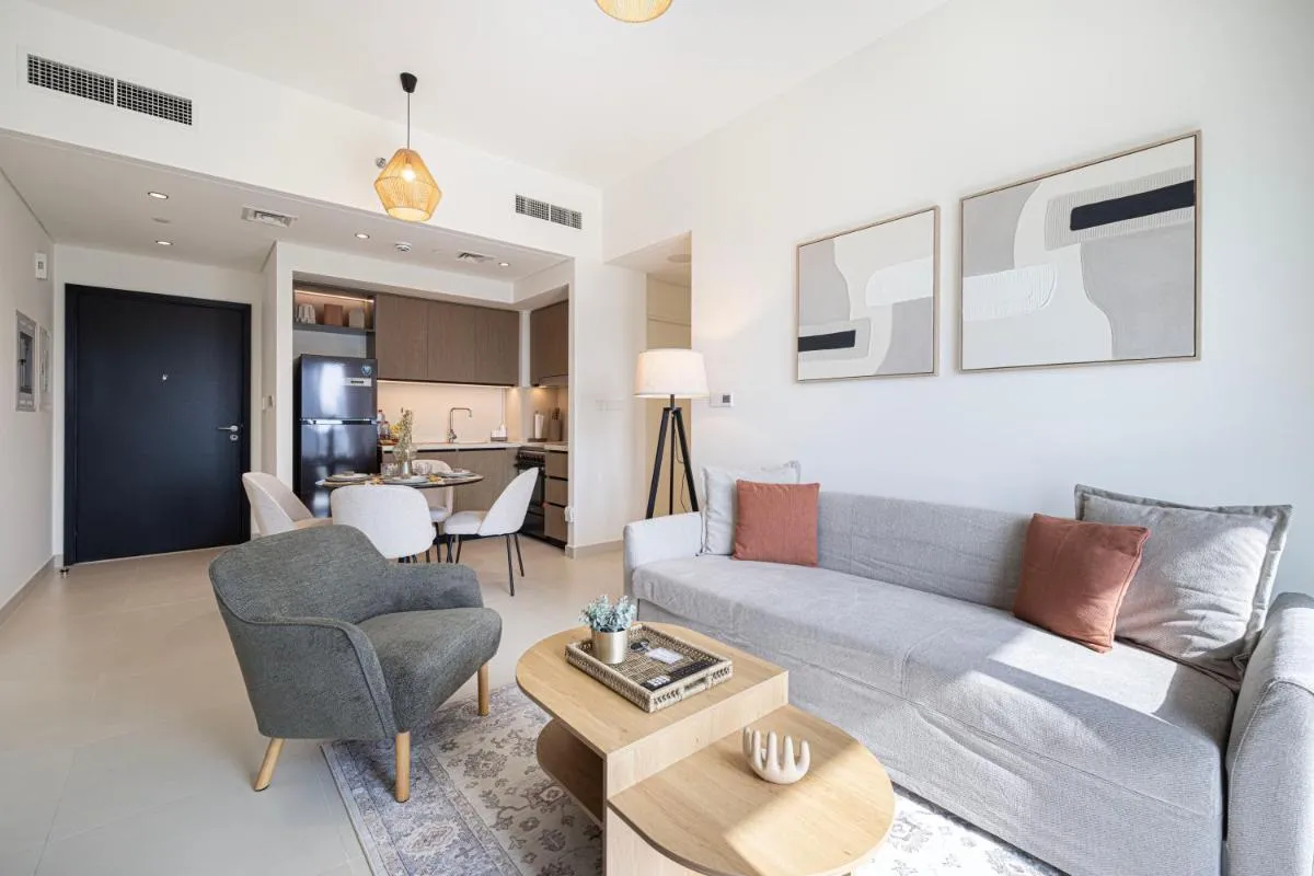 Luxury Minimalistic Apartment in Downtown Dubai Opposite Burj Khalifa & Dubai Mall - 2