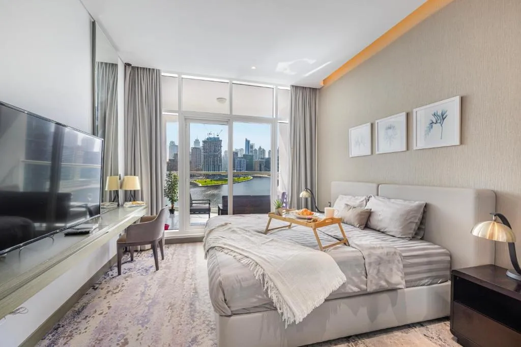 Luxury studio apartment with Bay view in Business Bay