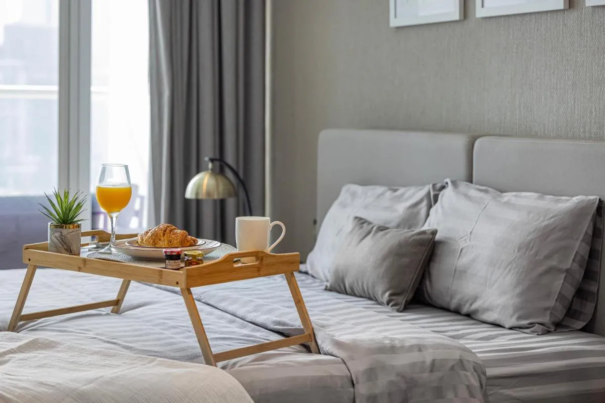 Luxury studio apartment with Bay view in Business Bay - 2