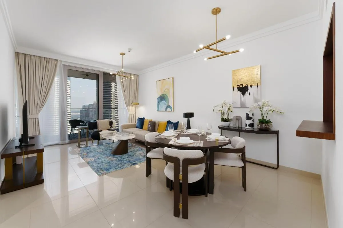 Maison Privee – Inviting Apt with Fabulous Dubai Canal & Skyline Vws - 3