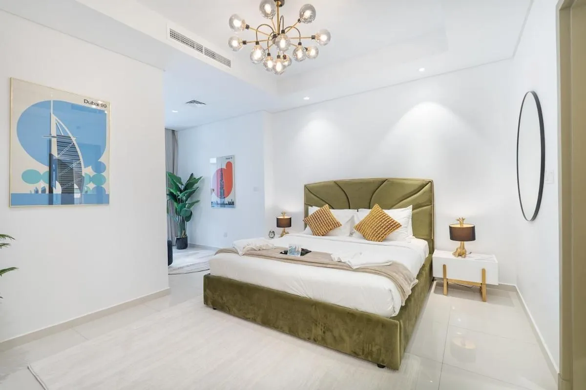 Modern 2BR apartment perfect for 4 in Business Bay - 3