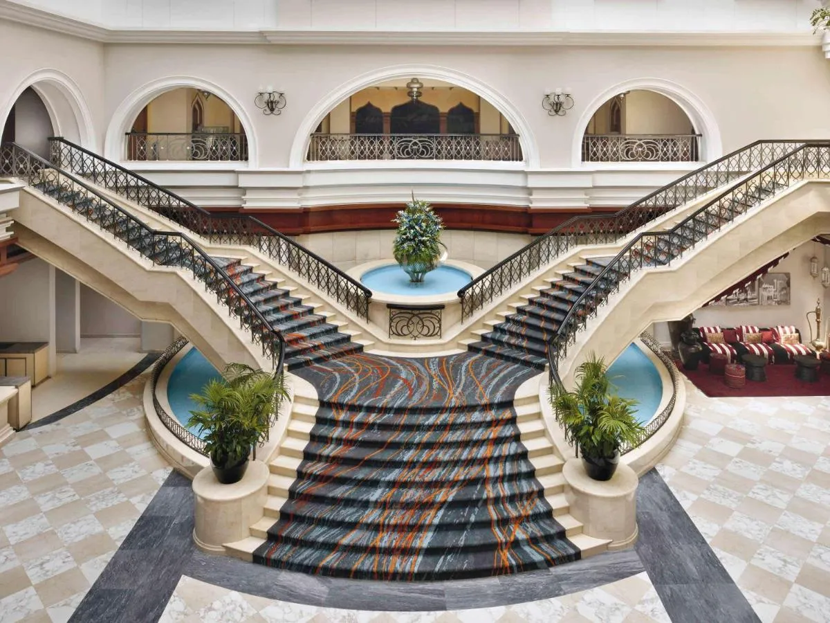Mövenpick Hotel & Apartments Bur Dubai - 3
