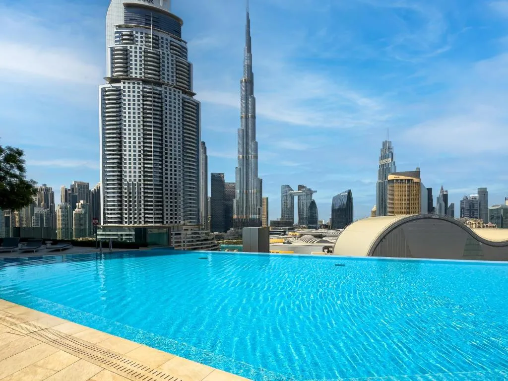 New! Burj Khalifa NYE countdown & fireworks show