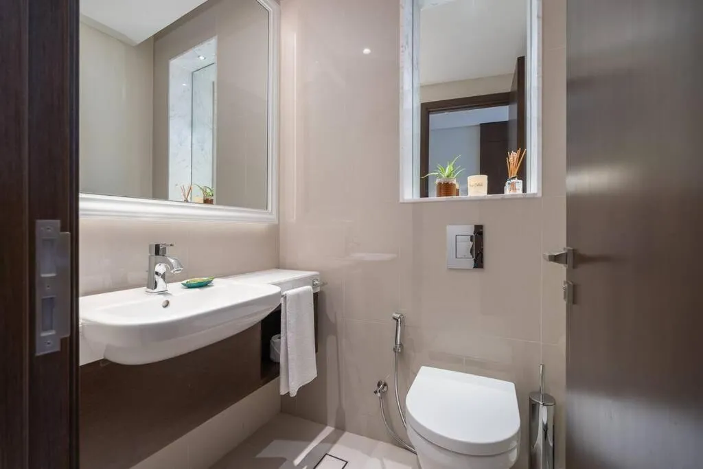 New Listing – Serviced Apartment & TOP Amenities - 2