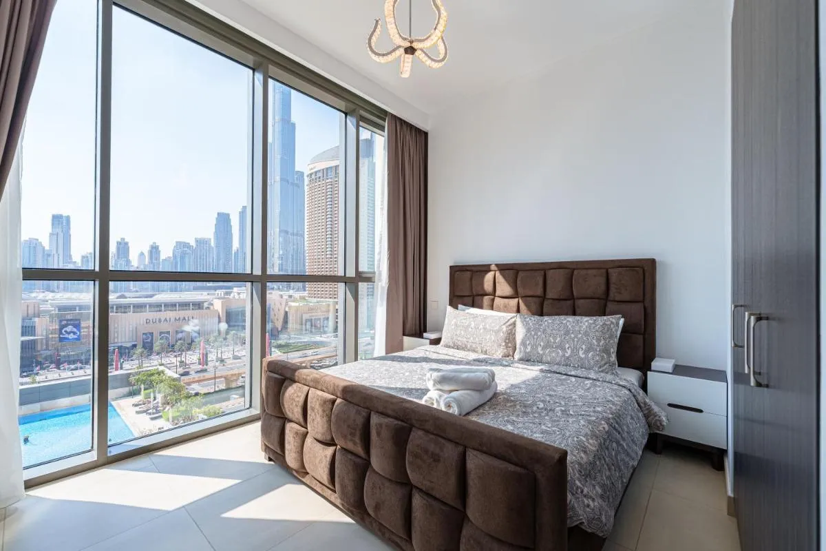 New Luxurious Apartment with Burj Khalifa View - 2