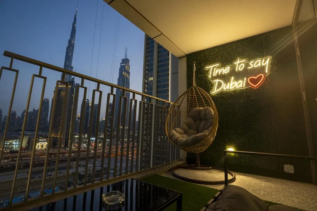 New Stunning 4 BR Burj Khalifa View
