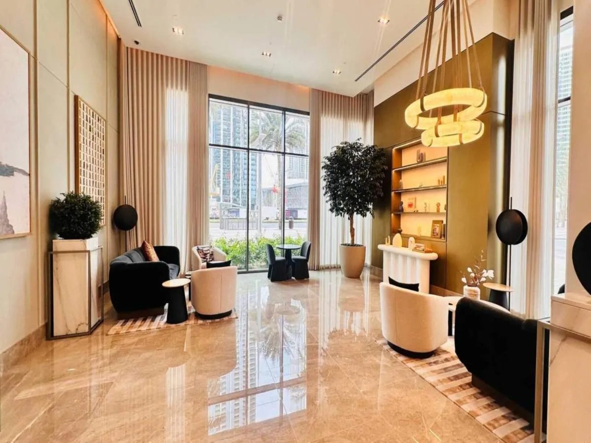 OYO 1348 Home Furnished 1-Bed Apartment At Burj Crown - 2