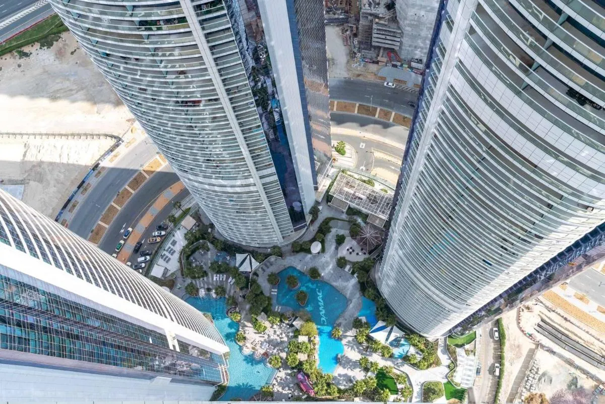 Paramount Towers – Elegant Home - 3