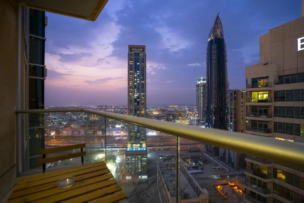 Prime Downtown Burj Khalifa I Sleeps 8 - 2